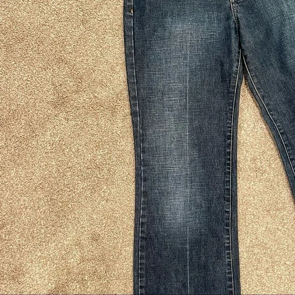 The Limited Dark Wash Denim Jeans w/ Perm Crease Straight Leg Classic Fit - Picture 13 of 14